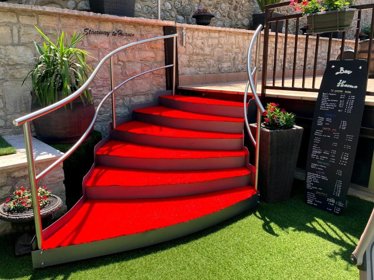Albergo Casa Este Бренцоне-суль-Гарда Экстерьер фото