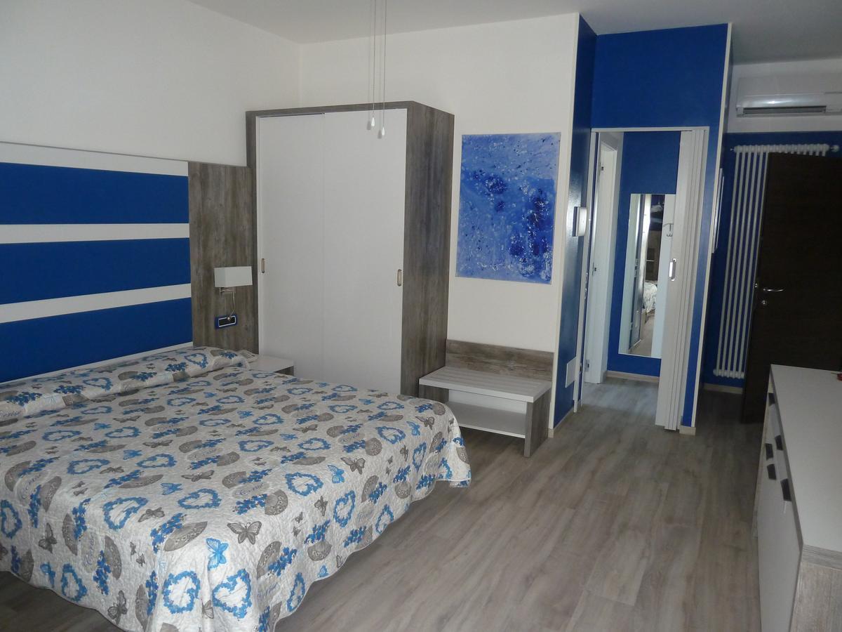 Albergo Casa Este Бренцоне-суль-Гарда Экстерьер фото